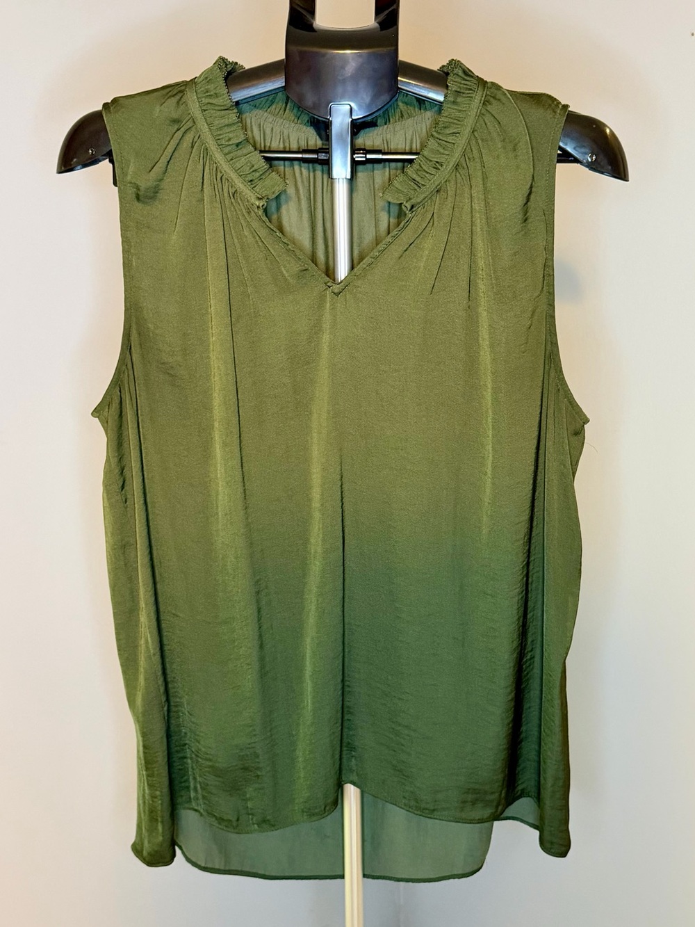 Simply Vera Vera Wang Olive Green Ruffle-Trim V-Neck Sleeveless Top